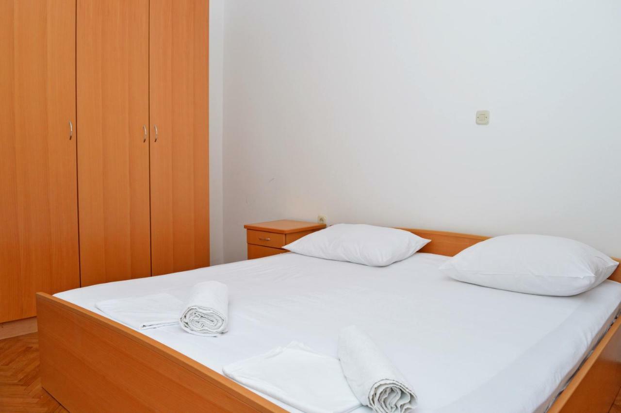 Apartments Macak Новаля Екстериор снимка
