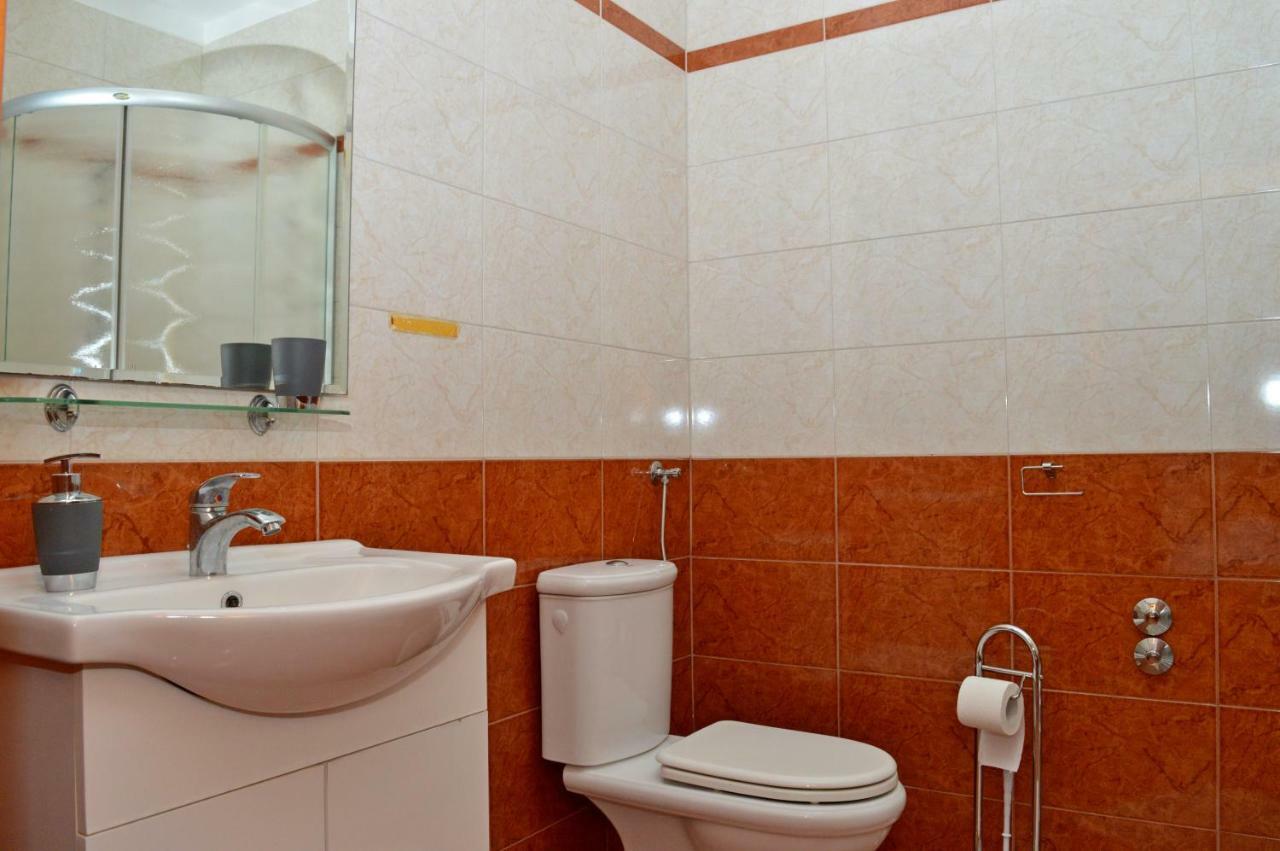 Apartments Macak Новаля Екстериор снимка